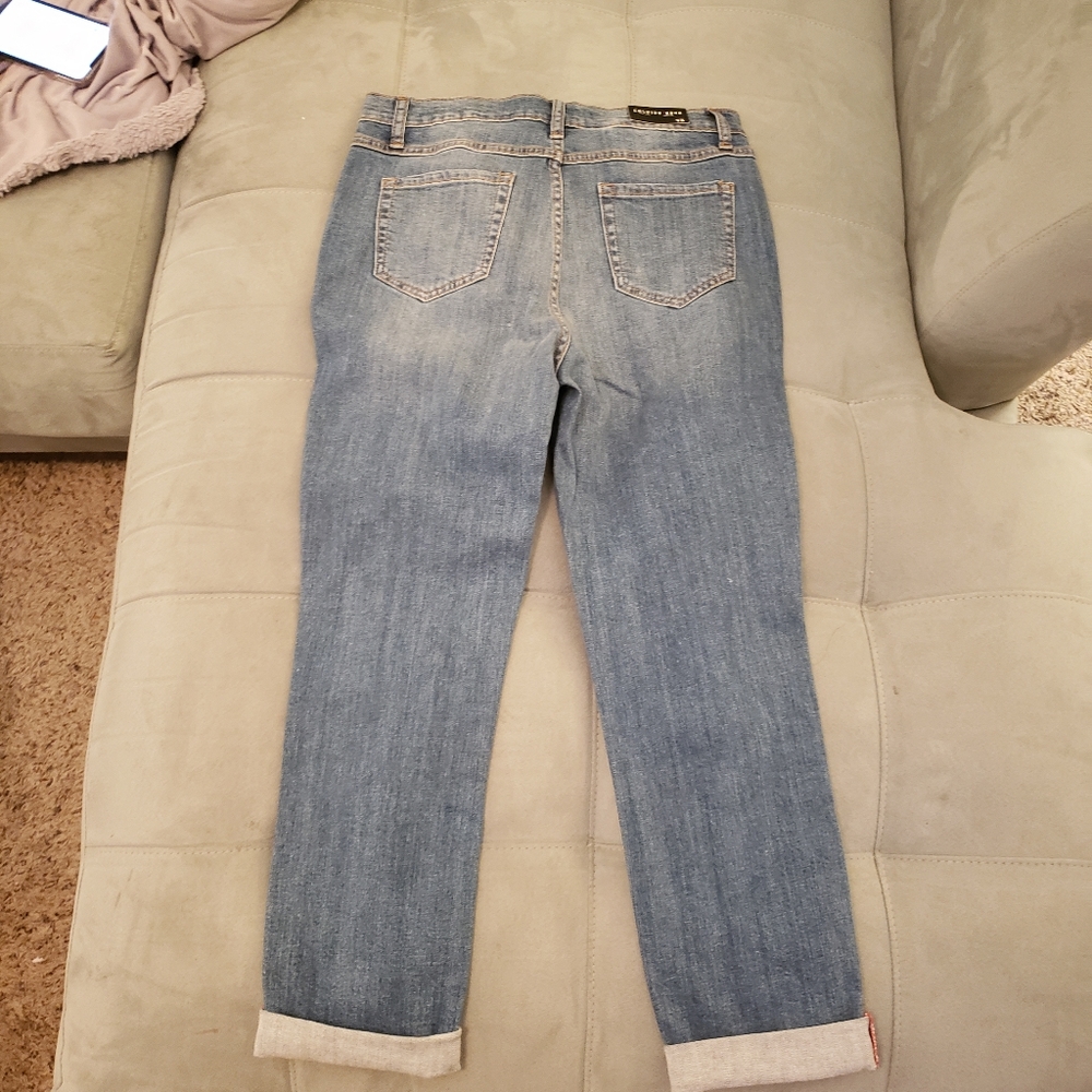 Fashion Nova Cathy Mid Rise Distressed - Picture 4 of 7